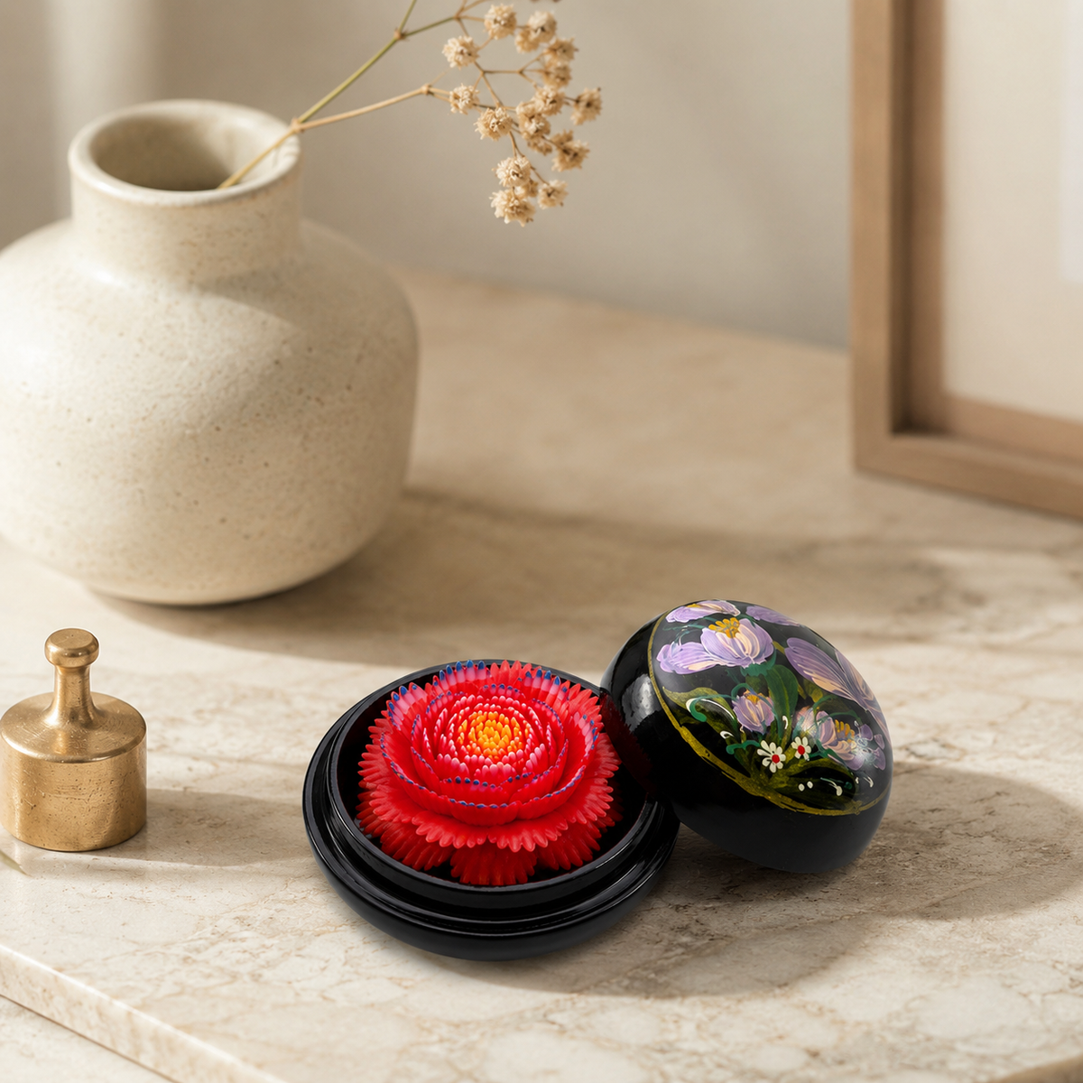 Fleur de savon Rose de Porcelaine dans son coffret décoratif
